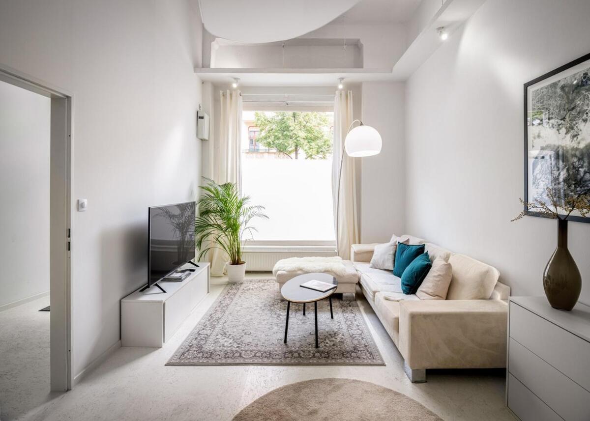 Central Apartment With Home Cinema And Fireplace Berlijn Buitenkant foto